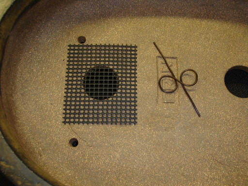Clogging Pot Drainage Holes 1